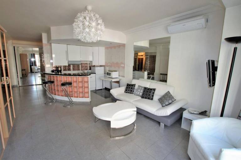 MARTINEZ AREA / MIRAMAR RESIDENCE