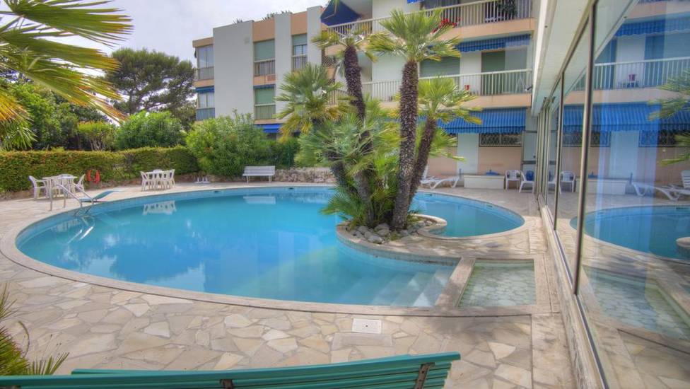 3 pieces Eden Park 4* Франция, Канны