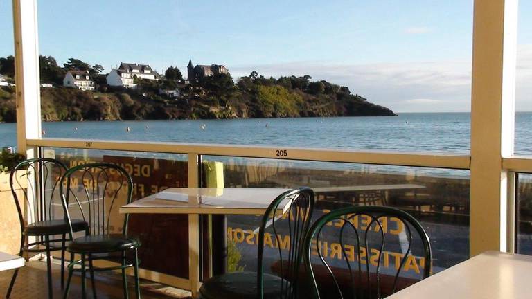 Hotel Les pieds dans l'eau 2