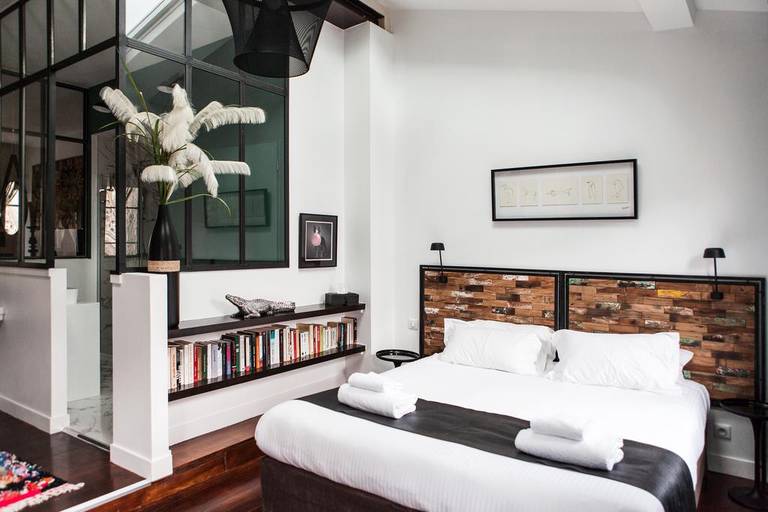 Une Chambre Chez Dupont
