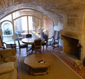 Maison d'artiste a Bonnieux в Бонньё