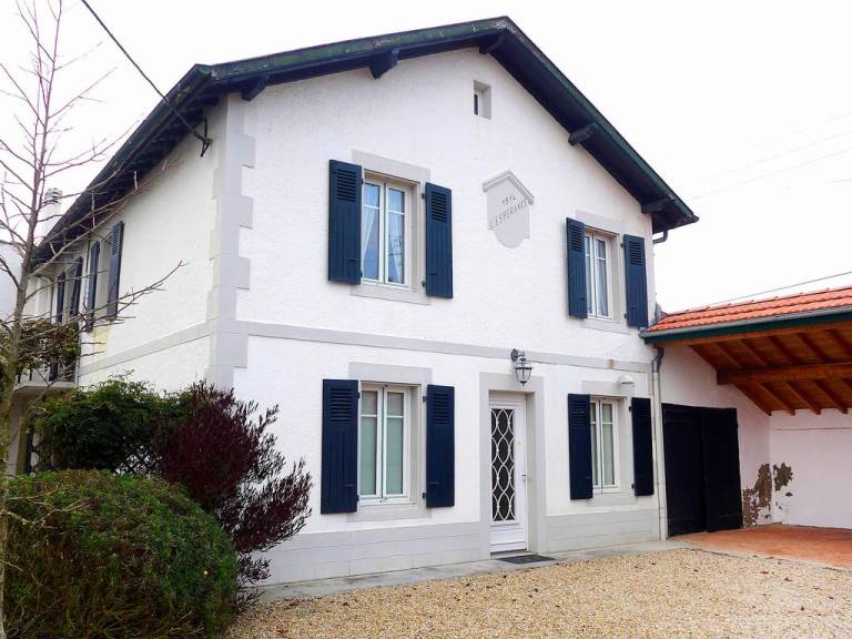 Holiday Home Biarritz 4275