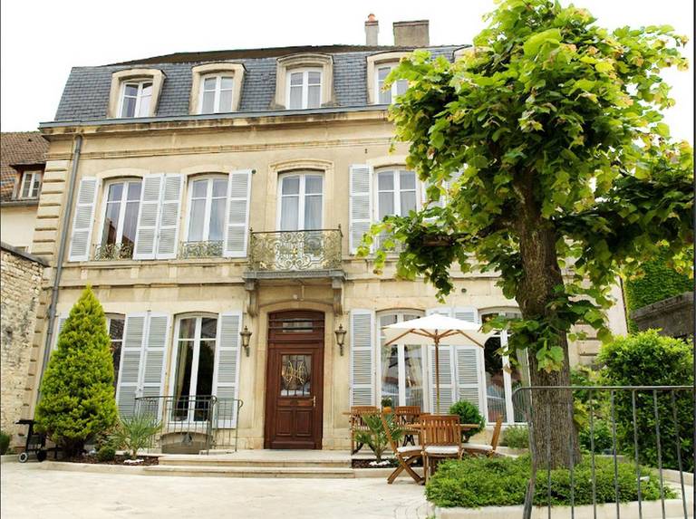 L'Hotel