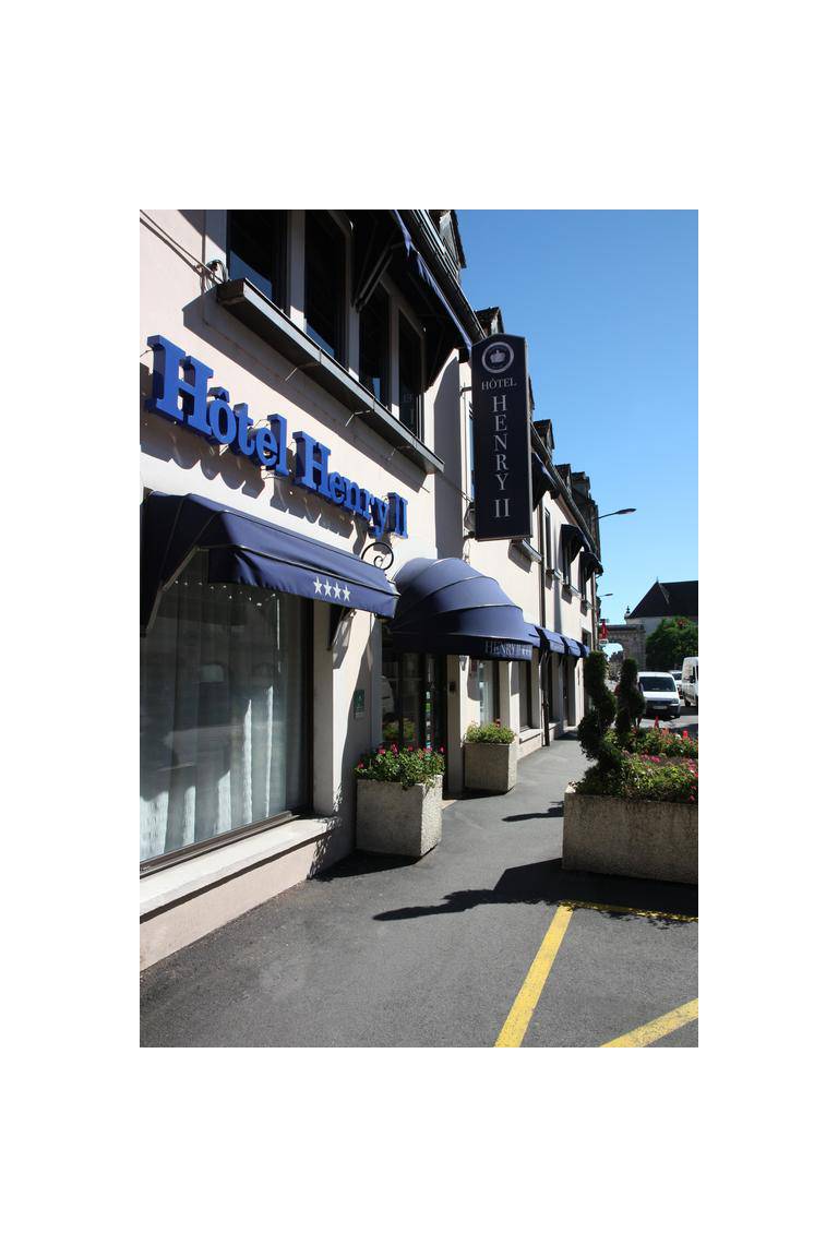 Hotel Henry II Beaune Centre, Бон