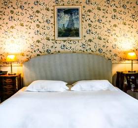 Отдых в Hotel La Villa Fleurie - Франция, Бон