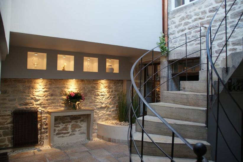 Le Patio Франция, Бон