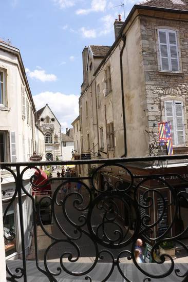 Le Home Carnot Франция, Бон