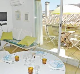 Туры в Holiday home Beaucaire 33 в Франции