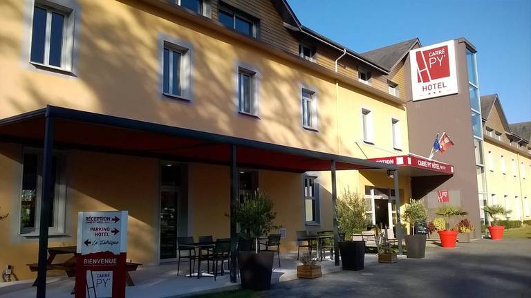 Carre Py' Hotel