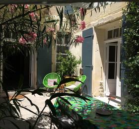 La Maison Chartrouse в Арле