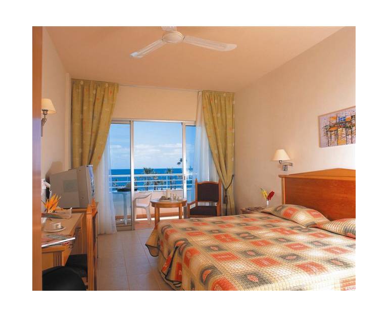 Riu Cypria Resort