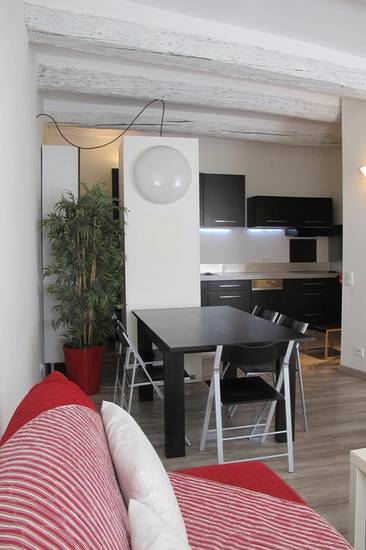 2 Pieces contemporain dans la Vieille Ville Франция, Антиб