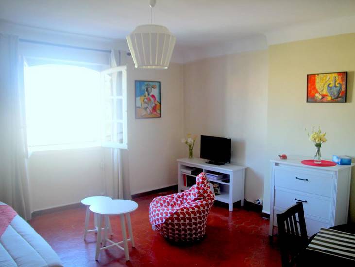 Appartement place des martyrs Франция, Антиб