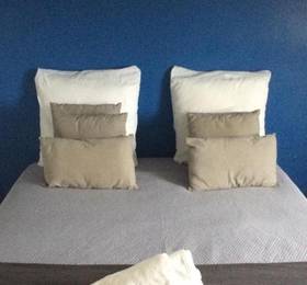 Courpians Bed в Ажене