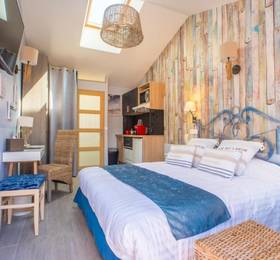 Туры в Hotel Les Flots Bleus в Франции