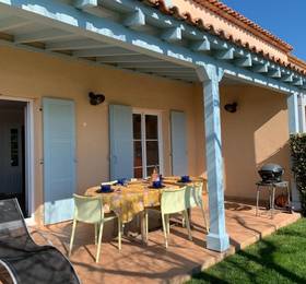 Villa les Coralines в Лес-Иссамбре