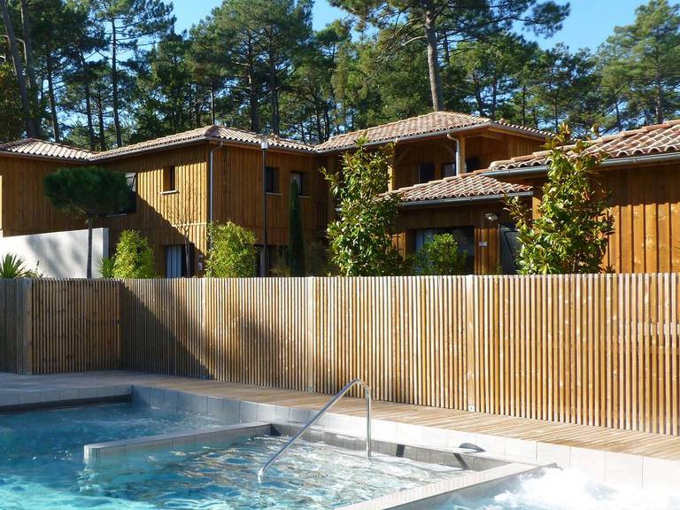 Domaine du Ferret Balneo & Spa