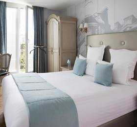 Hotel Plaza Elysees в Париже