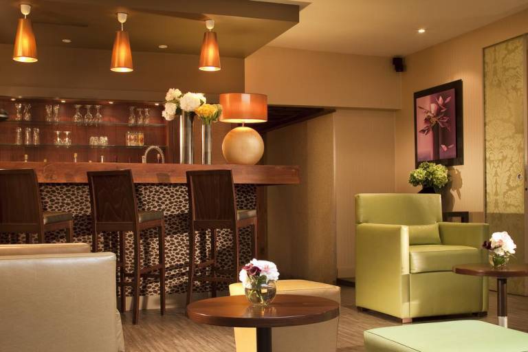 Hotel dAngleterre Champs Elysees