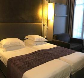 Hotel de France Invalides в Париже