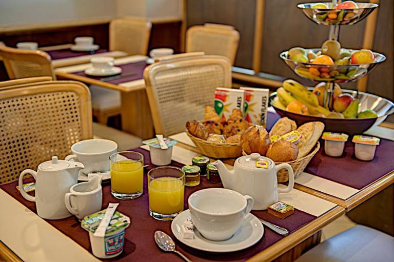 Hotel Du Midi Paris Montparnasse