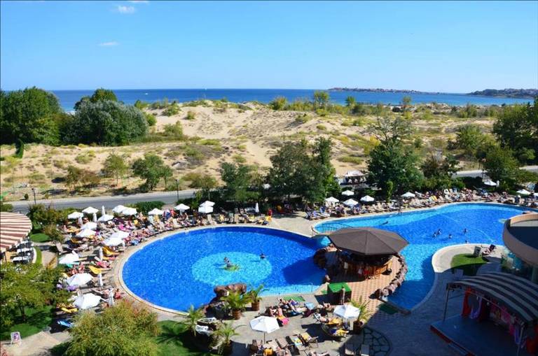 Tiara Beach