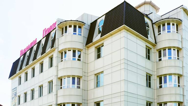 Империал Палас