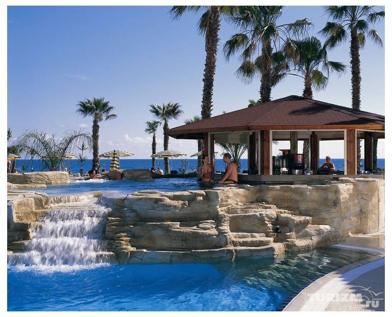 Riu Cypria Resort Hotel