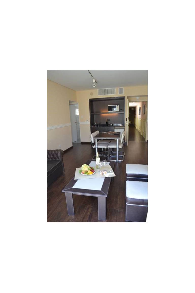 Viamonte Suites