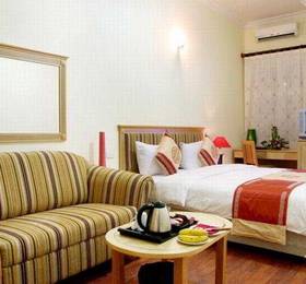 Bro & Sis Hotel 2 в Ханое