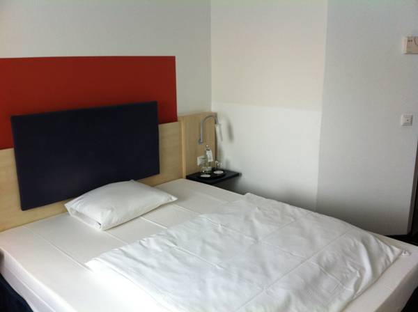 Dorint City Center Stuttgart 3* Германия, Бад-Вюнненберг