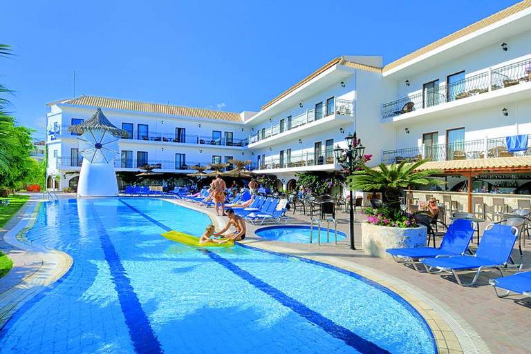 Almyrida Beach Hotel & Studios