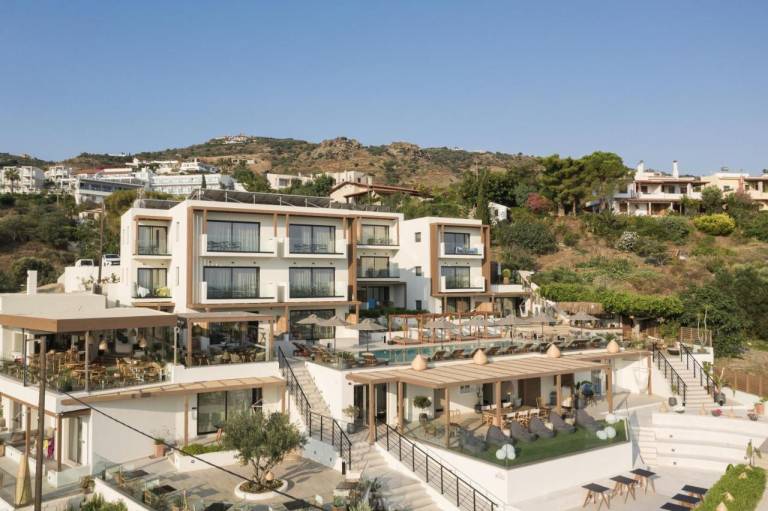 Irida Apartments