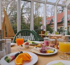 Schlosschen Sundische Wiese в Цингсте