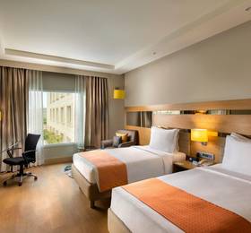 Holiday Inn Agra в Агре