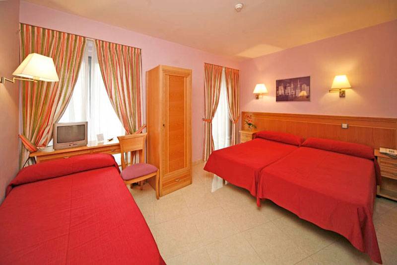 Hostal Cruz Sol 2* Испания, Мадрид