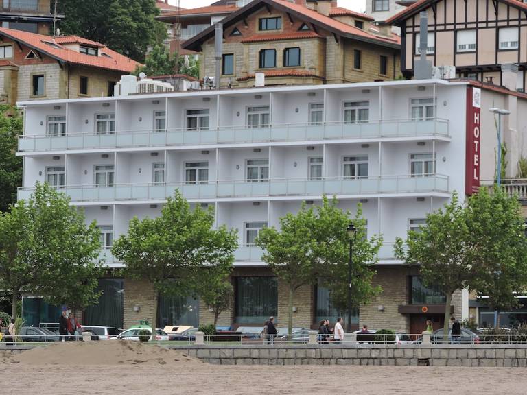 Petit Palace Tamarises Hotel