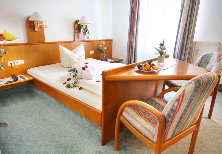 Hotel Zum weiben Rossel