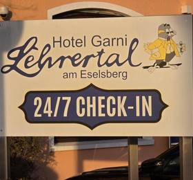 Hotel Garni Lehrertal в Ульме