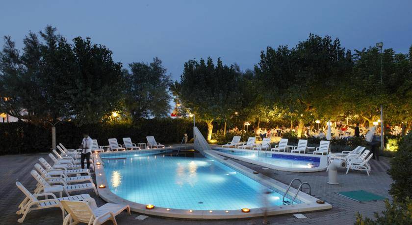 Alexandra Plaza 4* Италия, Риччоне