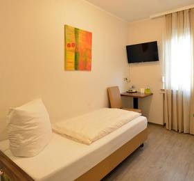 Keisers Hotel Garni в Трире