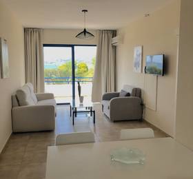 Отдых в Vrachia Beach Hotel & Suites - Кипр, Пафос