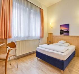 Hotel am Friedensplatz в Штутгарте