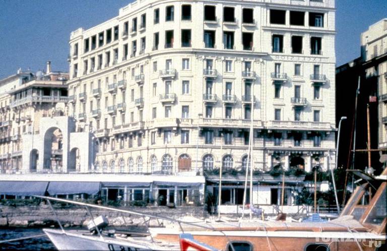 Hotel Excelsior, Naples