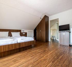 Туры в Garni Hotel Cafe Henn в Германии