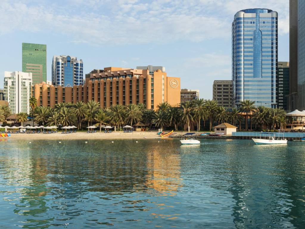 Sheraton Abu Dhabi Hotel 5*