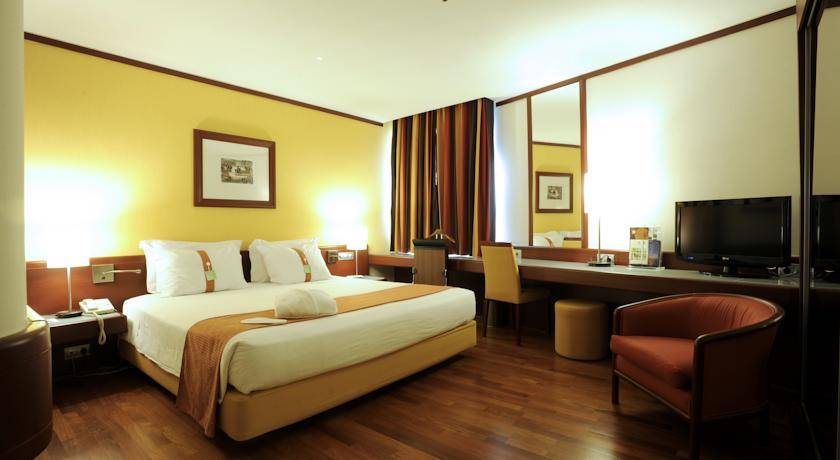 Holiday Inn Lisbon-Continental 4* Португалия, Лиссабон