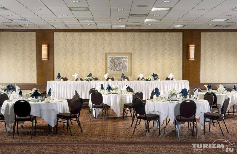 Four Points by Sheraton Toronto Airport 3* Канада, Торонто