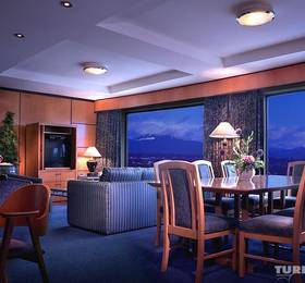 Four Points by Sheraton Vancouver Airport в Ванкувере