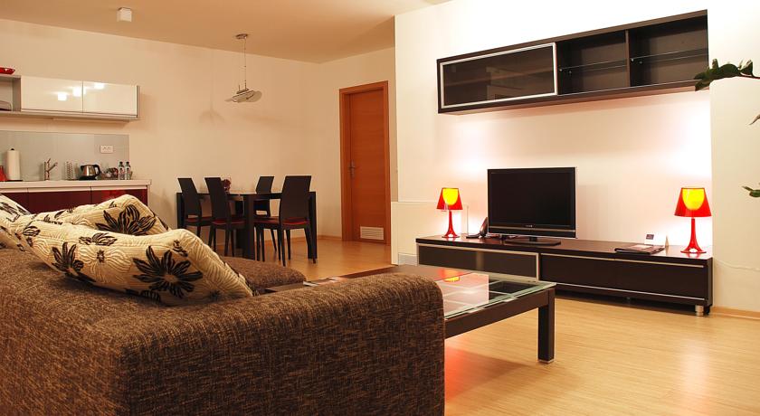 City Hotel Ljubljana 3*
